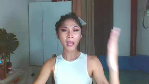 Snapshot of angela_mccollins chatting on December 2024 02:01:02 AM angela online show from December 2024 02:01:02 AM