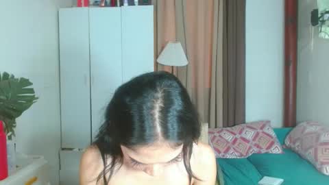 Snapshot of angela_mccollins chatting on March 2025 04:27:02 AM angela online show from March 2025 04:27:02 AM