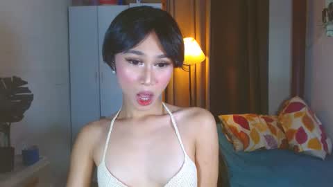 Snapshot of angela_mccollins chatting on October 2025 11:46:01 PM angela online show from October 2025 11:46:01 PM