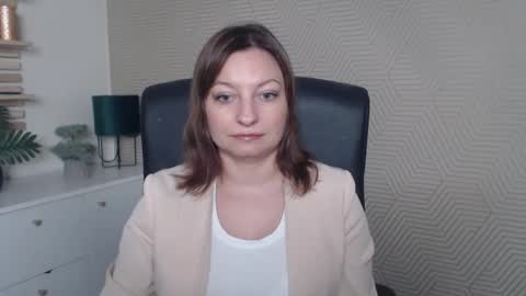 Angela online show from February 2026 08:30:01 AM