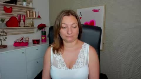 Angela online show from July 2026 10:39:01 AM