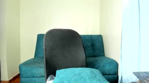 Snapshot of angela_suaza chatting on May 2026 01:18:02 PM Angela online show from May 2026 01:18:02 PM
