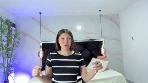 ANGELA online show from November 2025 12:56:01 PM