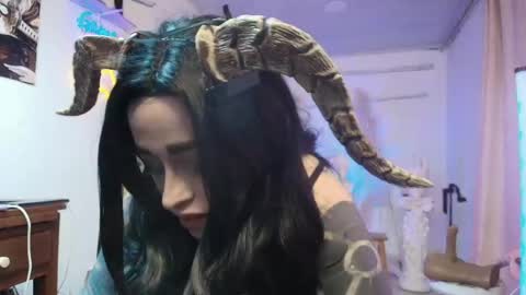 Angela Cianuro online show from April 2026 05:07:01 AM