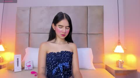 Snapshot of angelag_ chatting on November 2025 08:00:01 PM angelag_ online show from November 2025 08:00:01 PM