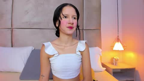 Snapshot of angelag_ chatting on November 2025 08:31:01 PM angelag_ online show from November 2025 08:31:01 PM