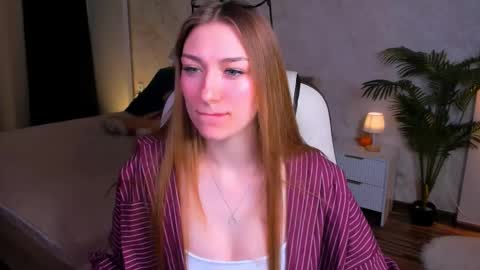 angelanabelle online show from December 2025 02:01:02 PM