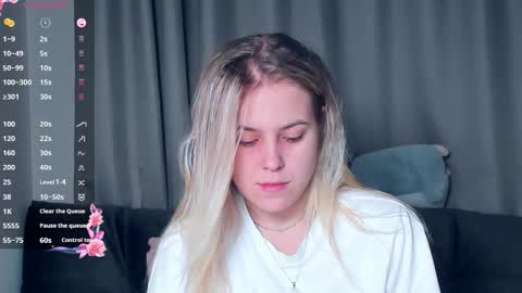 Darsi Anty online show from November 2025 01:10:01 PM