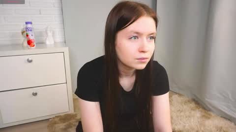 angelapratt online show from April 2026 03:30:02 PM