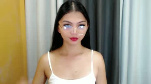 Snapshot of angelari_slut chatting on January 2025 06:47:02 AM angelari_slut online show from January 2025 06:47:02 AM