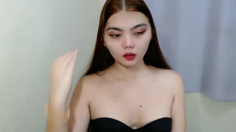 Snapshot of angelari_slut chatting on October 2025 05:11:02 AM angelari_slut online show from October 2025 05:11:02 AM
