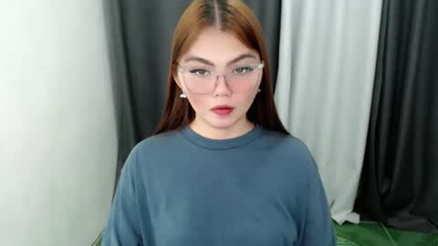 Snapshot of angelari_slut chatting on November 2025 06:17:02 AM angelari_slut online show from November 2025 06:17:02 AM