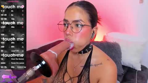 Snapshot of angelaricci chatting on December 2025 03:02:02 AM Angela Ricci online show from December 2025 03:02:02 AM