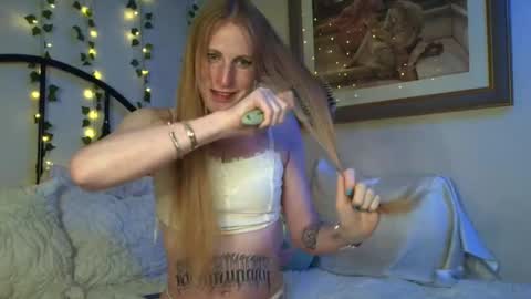 Snapshot of angelcakexoxo chatting on May 2026 05:37:02 AM AngelCakexoxo online show from May 2026 05:37:02 AM