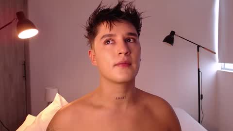 Snapshot of angelcossio chatting on October 2025 07:42:02 PM Angel online show from October 2025 07:42:02 PM