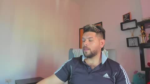 angel online show from November 2025 02:56:01 PM