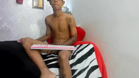 angelcutex19 online show from December 2025 02:36:02 PM