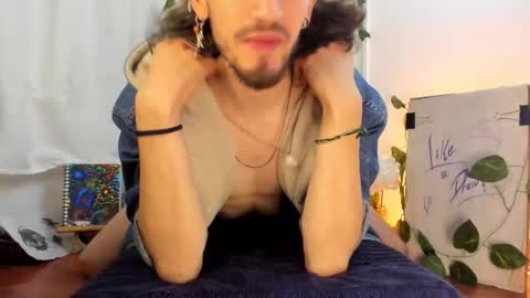 Snapshot of angeldamianart chatting on January 2026 01:49:01 PM angeldamianart online show from January 2026 01:49:01 PM