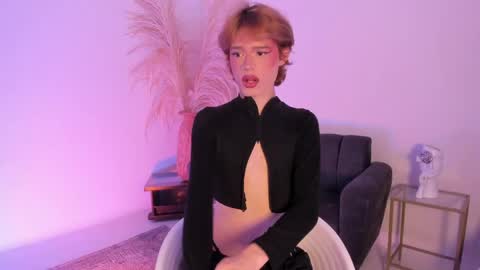 Snapshot of angeldoll_1 chatting on June 2026 04:02:01 AM Angel Doll online show from June 2026 04:02:01 AM