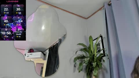 Snapshot of angeli_sexi chatting on November 2025 02:13:01 AM Carolina online show from November 2025 02:13:01 AM