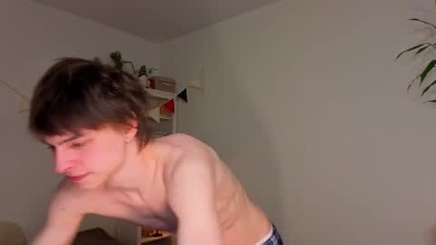 Snapshot of angelic_look chatting on January 2026 12:05:01 AM Daniel online show from January 2026 12:05:01 AM