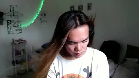 Yhanna online show from December 2025 03:33:01 AM