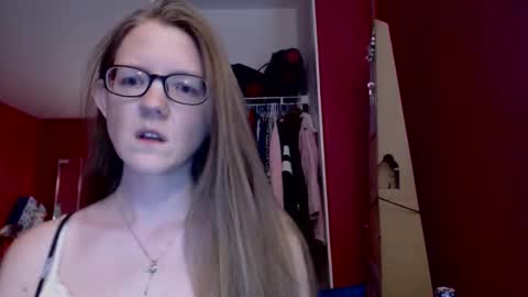 Snapshot of angelicangel3 chatting on November 2025 12:42:02 AM AngelicAngel online show from November 2025 12:42:02 AM