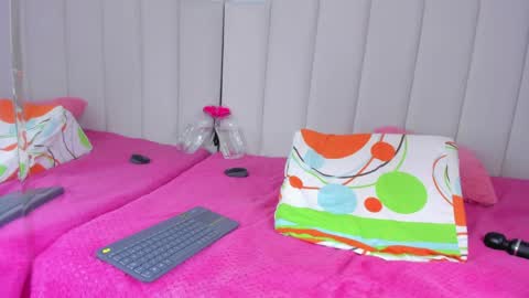 Snapshot of angelikarosse chatting on April 2026 05:30:01 PM Angelica rosas online show from April 2026 05:30:01 PM