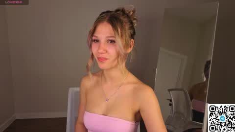 Snapshot of angelina_becker chatting on June 2026 12:54:01 AM Angelina online show from June 2026 12:54:01 AM