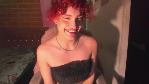 Snapshot of angelina_rouse12 chatting on December 2024 09:42:01 AM Angelina Rouse online show from December 2024 09:42:01 AM