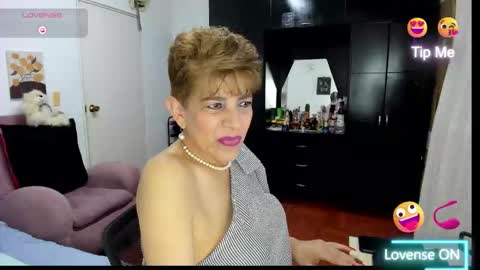 Angelina online show from December 2025 11:32:01 PM