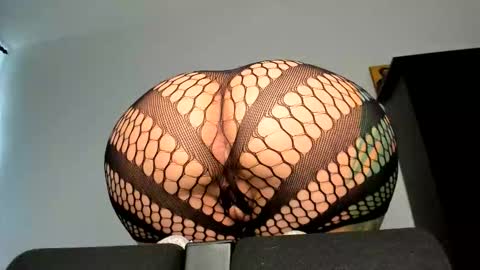 Angelina online show from October 2025 09:57:01 AM