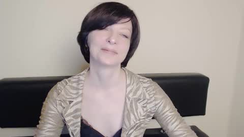 Snapshot of angelinalov_ chatting on February 2025 07:37:01 AM Angelina online show from February 2025 07:37:01 AM