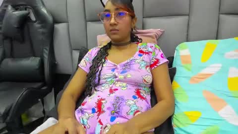 Snapshot of angelinamurphy chatting on November 2025 02:44:01 AM AngelinaMurphy online show from November 2025 02:44:01 AM