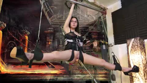 Angel online show from November 2025 03:28:01 AM