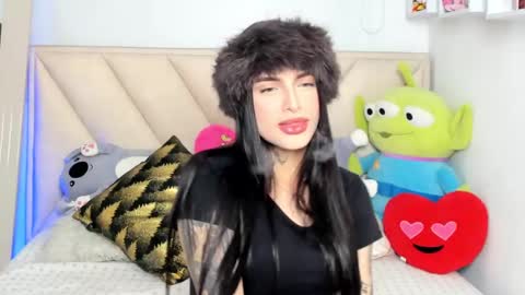 Angeline Smith  online show from December 2024 08:41:01 AM