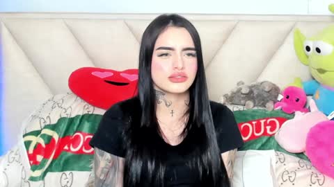 Angeline Smith  online show from January 2025 04:47:02 AM