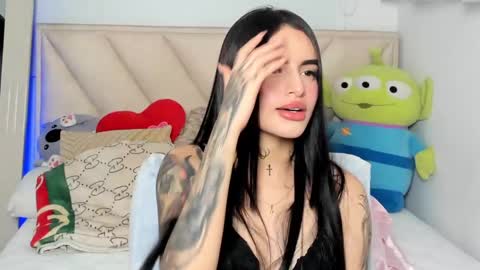 Angeline Smith  online show from March 2025 10:45:02 AM