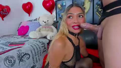 Snapshot of angeline_focus chatting on June 2026 07:40:01 AM ANGELINE YAMPOLL online show from June 2026 07:40:01 AM