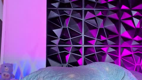 Snapshot of angelique_murphy chatting on February 2025 07:05:01 AM Angelique Murphy online show from February 2025 07:05:01 AM