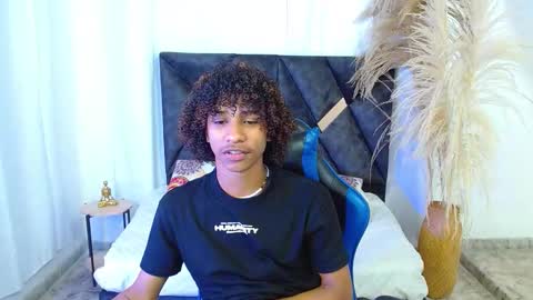 Angel online show from February 2026 09:01:01 PM