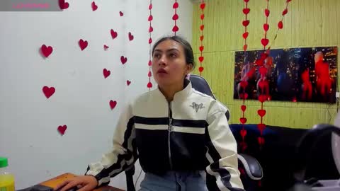 Snapshot of angell_cooper8 chatting on February 2026 12:35:02 PM Angell cooper8 online show from February 2026 12:35:02 PM