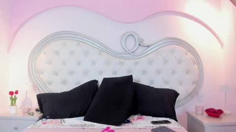 Snapshot of angell_fire chatting on May 2026 11:28:01 AM Angell online show from May 2026 11:28:01 AM