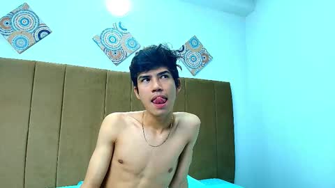 Angelldustt  online show from November 2025 01:23:02 PM