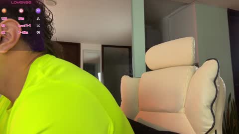 Snapshot of angeloferro1 chatting on January 2025 01:41:02 AM Angelo Ferro online show from January 2025 01:41:02 AM