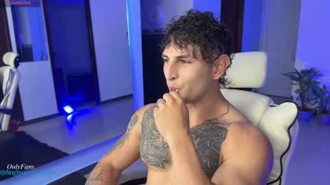 Snapshot of angeloferro1 chatting on February 2025 01:24:01 AM Angelo Ferro online show from February 2025 01:24:01 AM