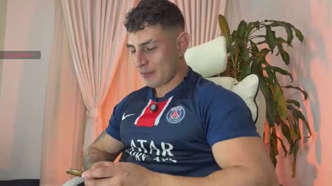 Snapshot of angeloferro1 chatting on November 2025 04:25:02 AM Angelo Ferro online show from November 2025 04:25:02 AM