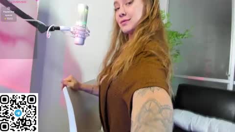 Snapshot of angelpaull chatting on December 2024 09:47:02 PM Angel online show from December 2024 09:47:02 PM