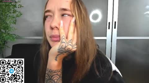 Snapshot of angelpaull chatting on February 2025 05:07:02 PM Angel online show from February 2025 05:07:02 PM