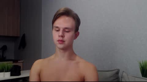 Snapshot of angelraaay chatting on October 2025 08:56:01 AM Angel online show from October 2025 08:56:01 AM